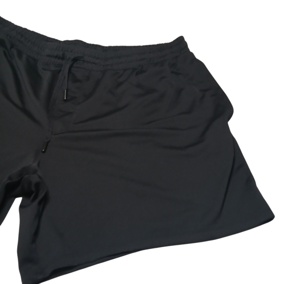Under Armour Men’s Black Performance Training Shorts - Picture 2 of 11